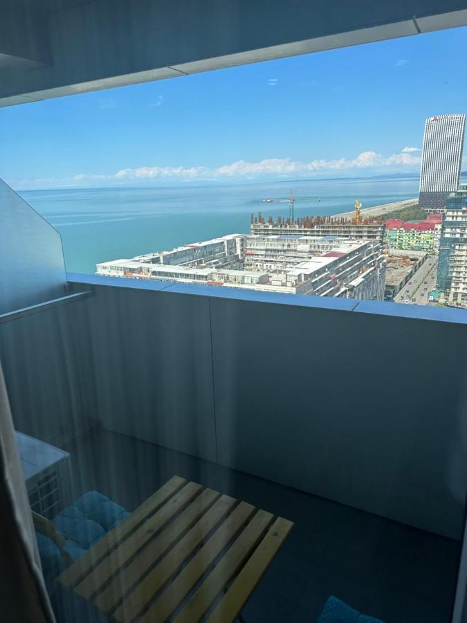 Alliance Palace Aparthotel By Marriott Batumi Exterior foto